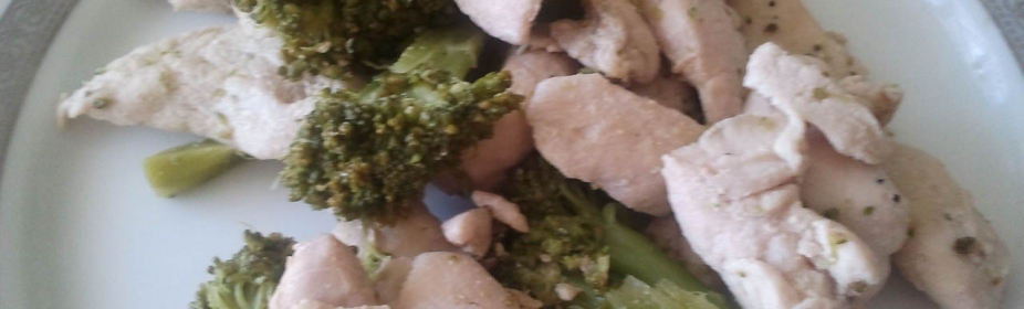 עוף מוקפץ עם ברוקולי